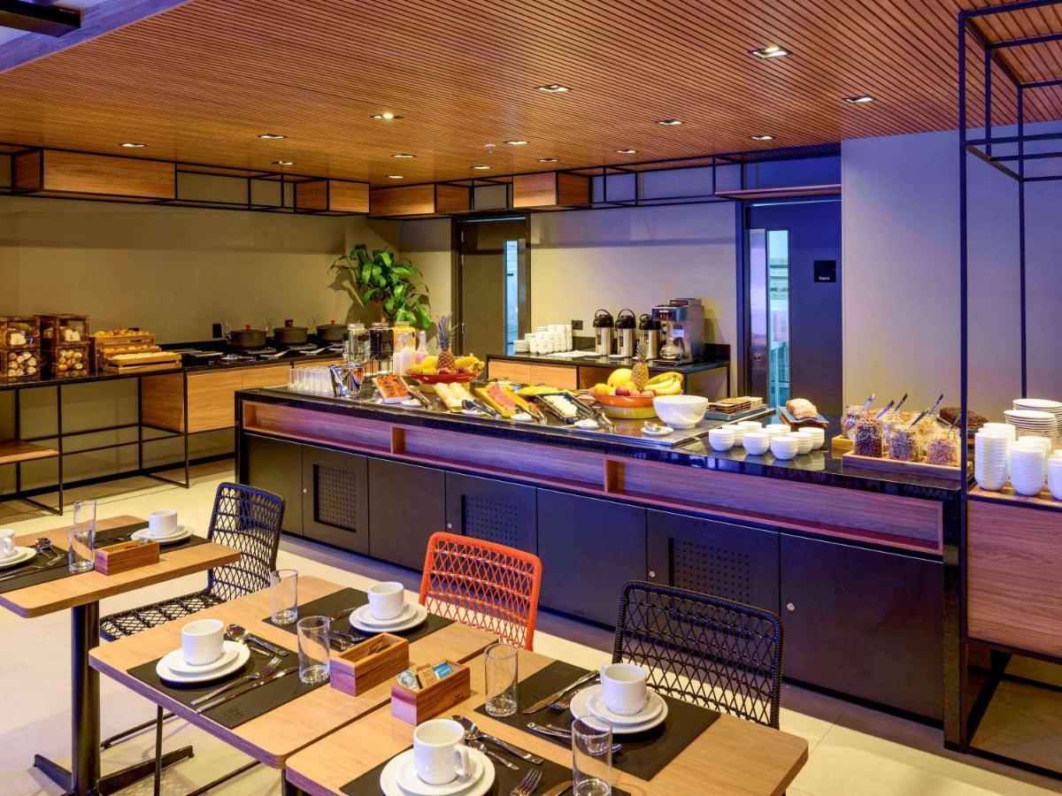 Ibis Balneario Camboriu Hotel Exterior photo