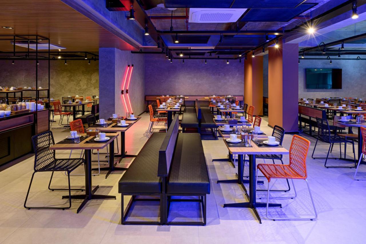Ibis Balneario Camboriu Hotel Exterior photo