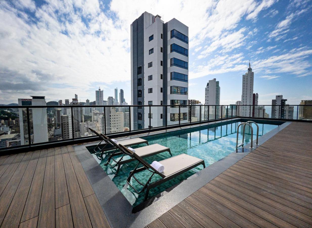 Ibis Balneario Camboriu Hotel Exterior photo