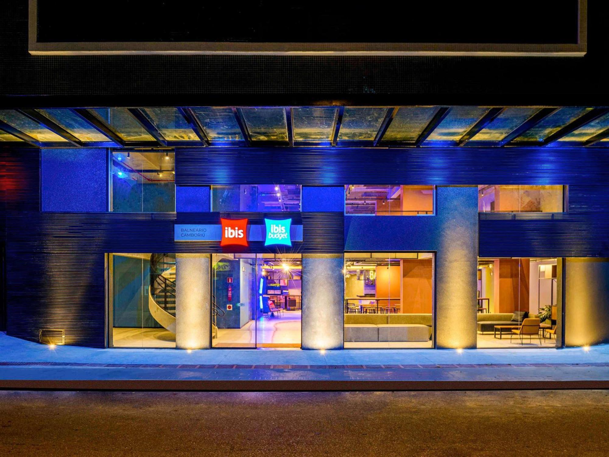 Ibis Balneario Camboriu Hotel Exterior photo